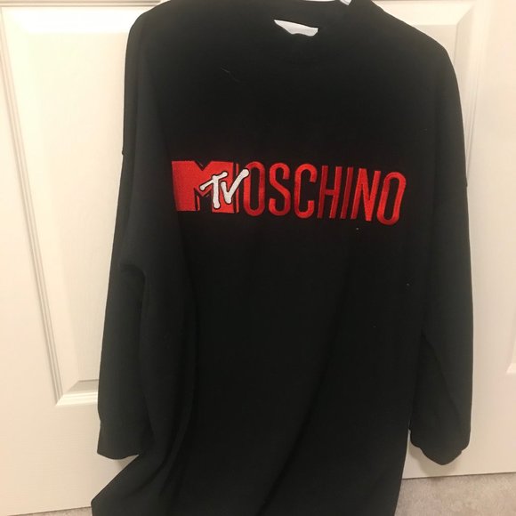 H&M x Moschino Oversized Sweatshirt Dress - Picture 4 of 6
